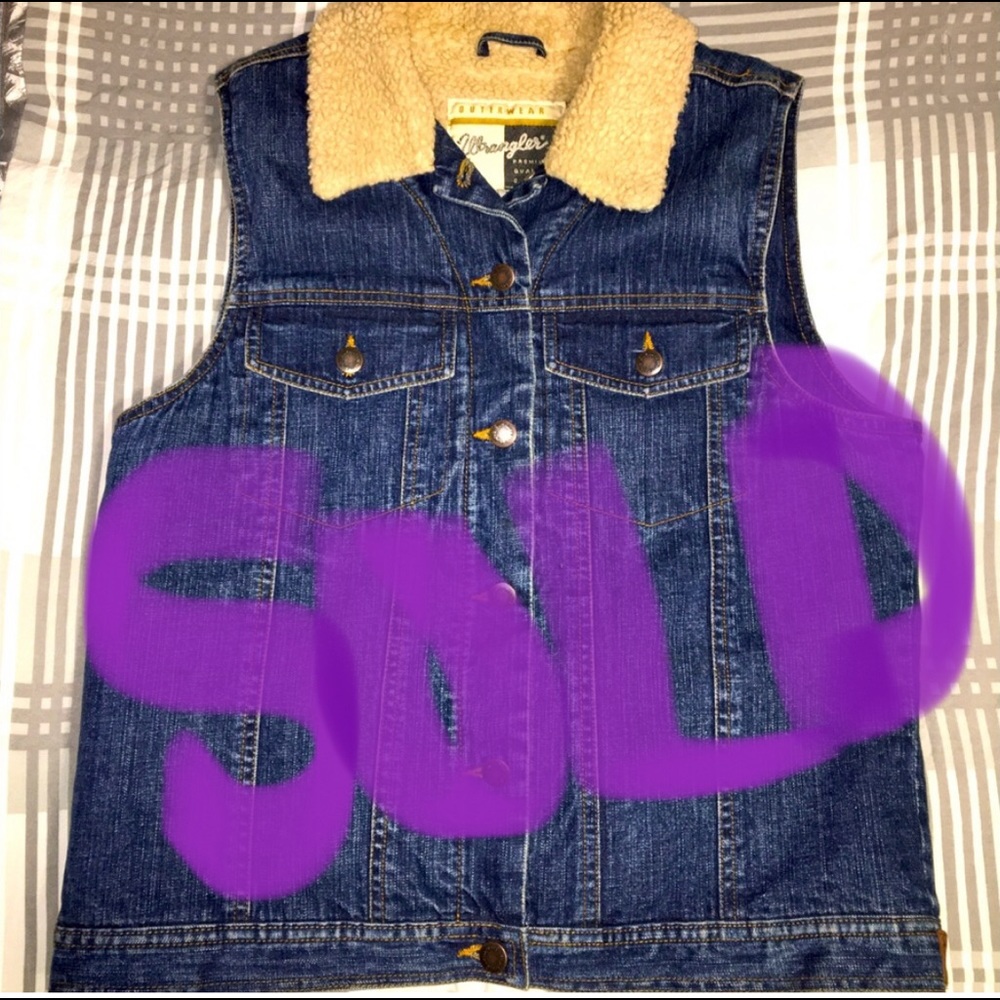 SOLD VTG Wrangler Sz L fleece jean denim vest